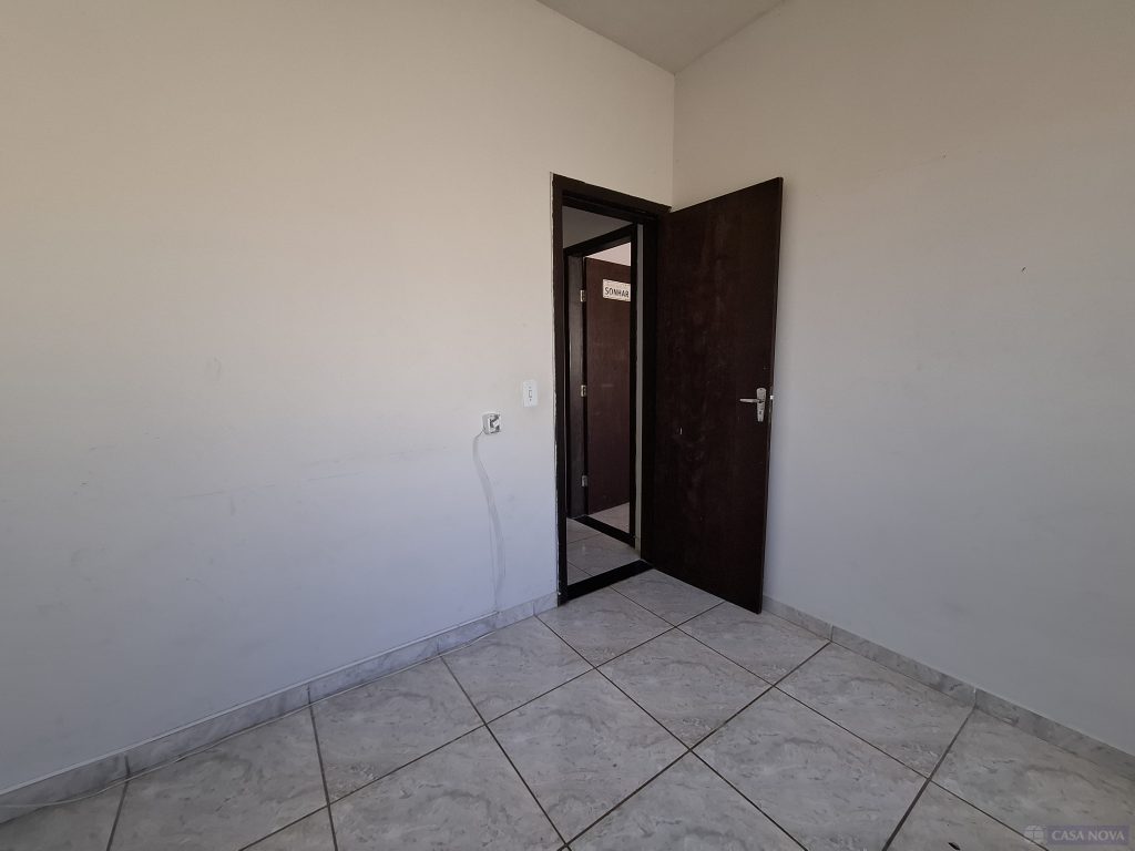 Casa para alugar na Villa das Roseiras com 3 quartos e 4 vagas — foto 3