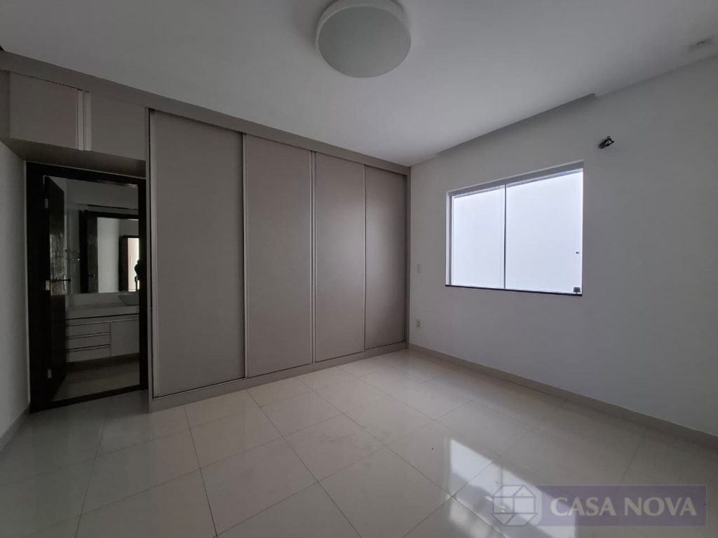 Casa à venda no São Roque com 186 m², 3 quartos e 3 vagas — foto 2