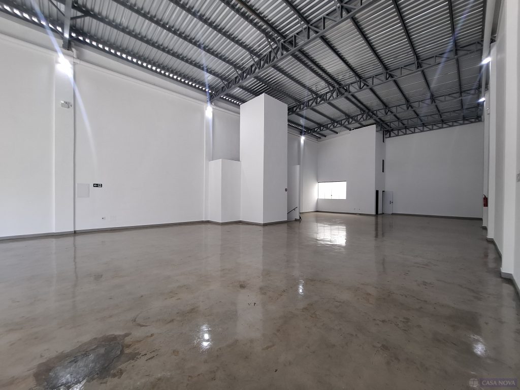 Galpão para alugar no São José com 645 m² — foto 2