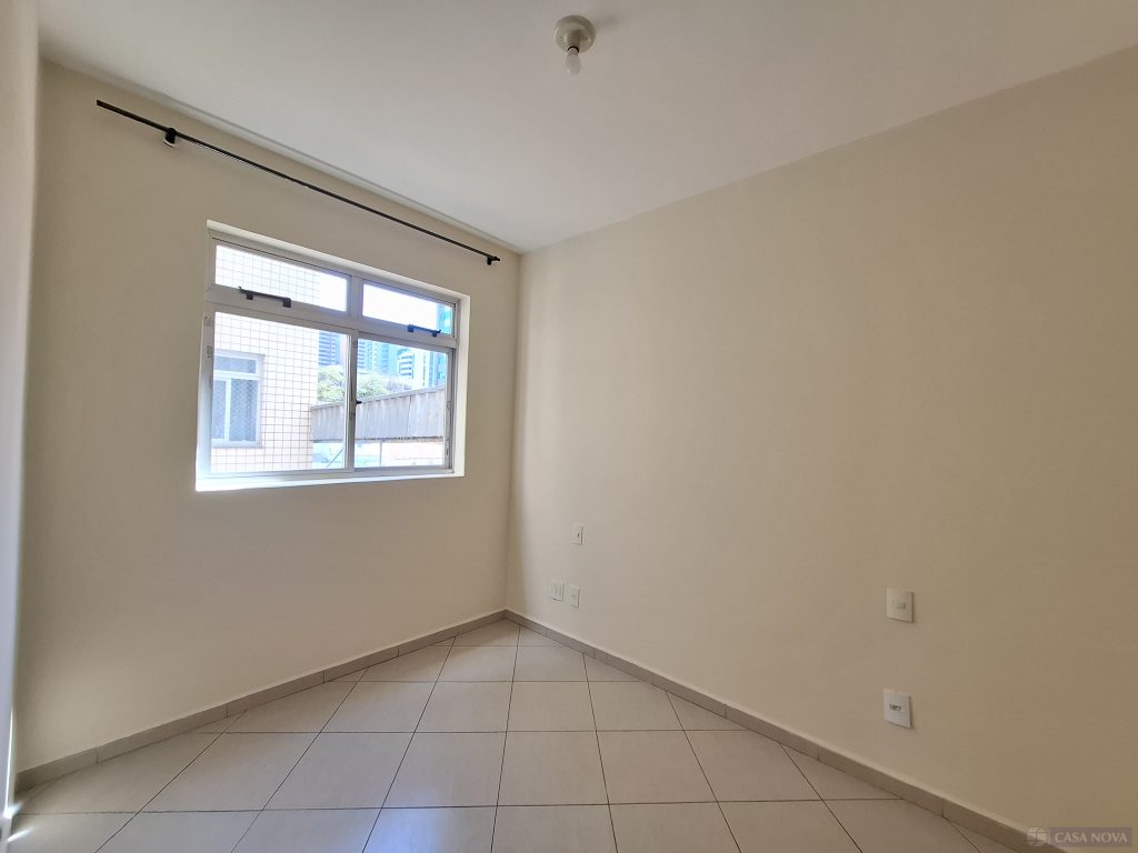 Apartamento para alugar no Centro com 70 m² e 2 quartos — foto 2