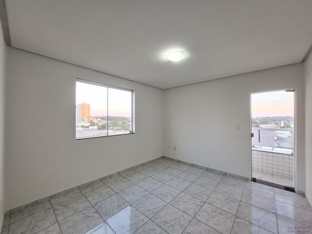 Apartamento para alugar no Centro com 60 m² e 2 quartos — foto 2