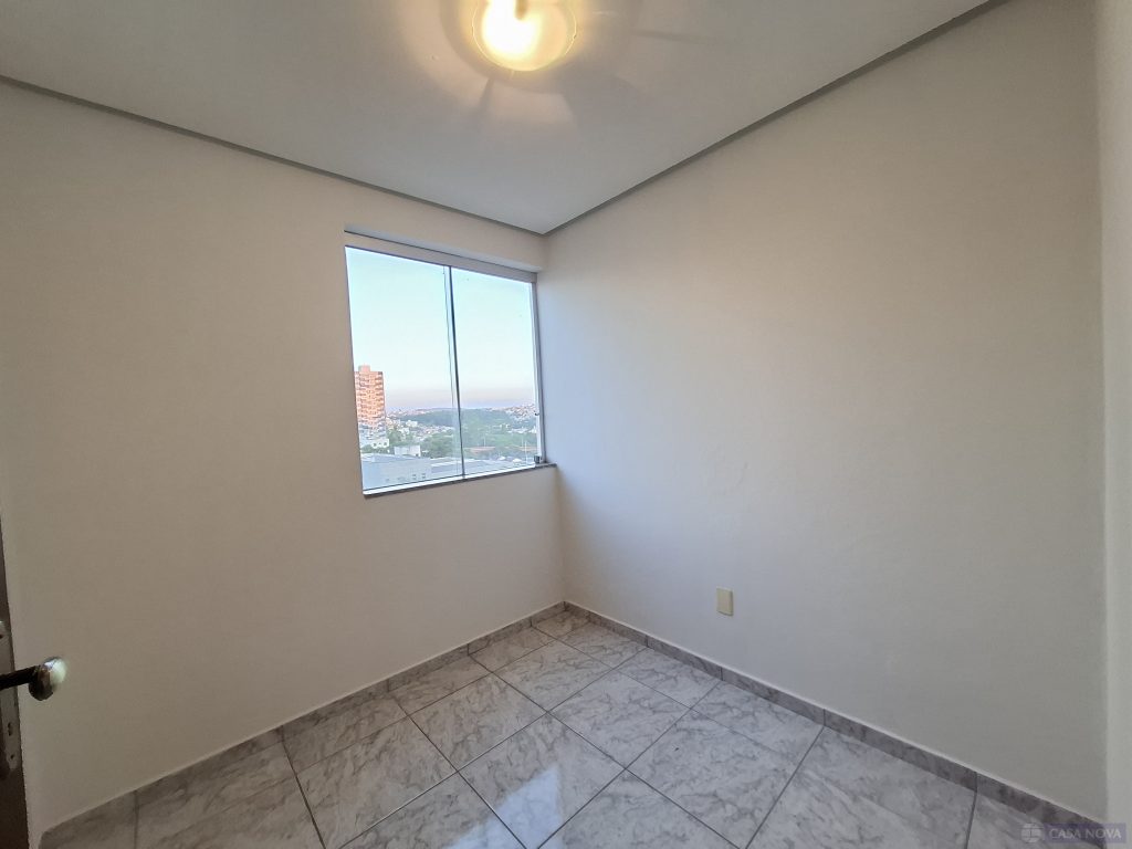 Apartamento para alugar no Centro com 60 m² e 2 quartos — foto 3