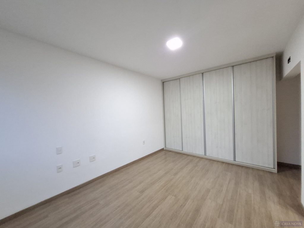 Apartamento para alugar no Centro com 110 m², 3 quartos e 2 vagas — foto 3