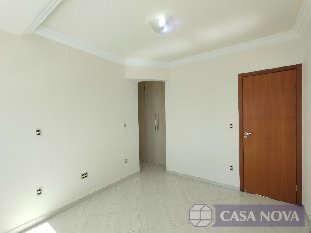 Cobertura para alugar no Centro com 180 m², 3 quartos e 1 vaga — foto 2
